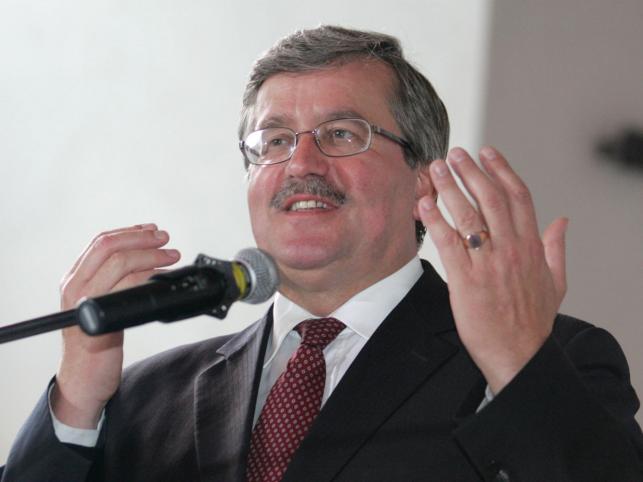 Komorowski: Rosja nie radzi sobie z historią