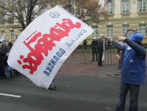 "Solidarność": Mniejsze podatki radą na kryzys
