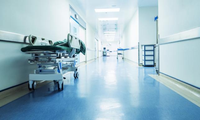 Podniesienie składki zdrowotnej lekiem na całe zło? Zrzucą się na nią pracodawcy, pracownicy i budżet