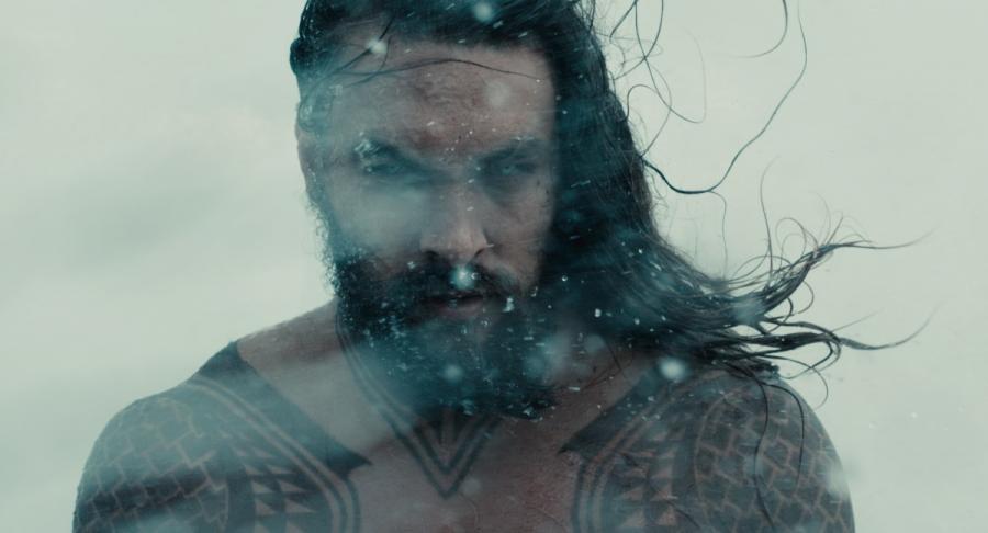 Jason Momoa w filmie "Liga Sprawiedliwości". Polska premiera 17 listopada 2017 roku.