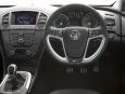 Wnętrze sportowe - tu w wydaniu brytyjskim, czyli Vauxhall Insignia VXR