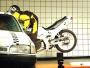 Zobacz, jak zabija się motocyklista
