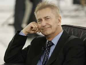 Ross: Leniwi powinni sobie darować politykę