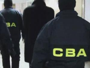 Kto zabrał CBA sto tysięcy złotych?