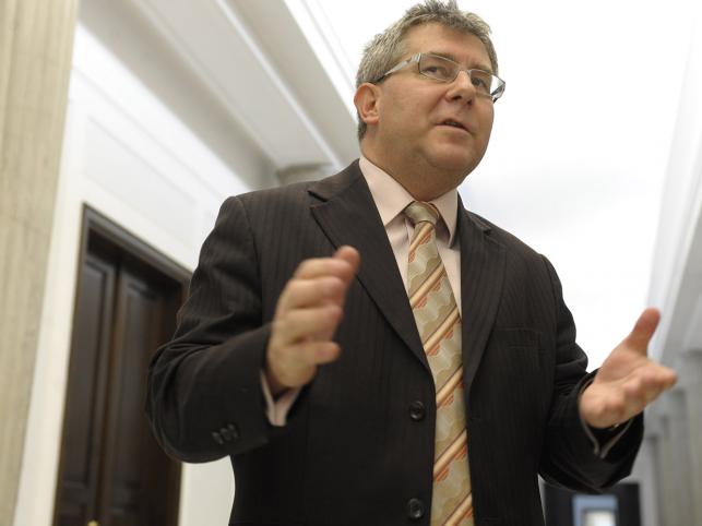 Czarnecki: Wałęsa kasuje niezłe honoraria