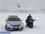Polscy policjanci z roku na rok dysponują coraz nowszym sprzętem. Od niedawna na Mazowszu można zobaczyć volkswagena passata CC w srebrno-niebieskich barwach, który jest nowym narzędziem do walki z piratami drogowymi. 