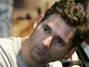 Eric Bana niezłym agetem