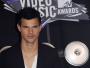 Taylor Lautner pokona Dwayne'a Johnsona