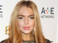 Twarz daleka od ideału: przebarwienia i opuchnięte usta Lindsay Lohan