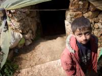 Życie w jaskini i żal do świata. ZDJĘCIA PAH z Syrii