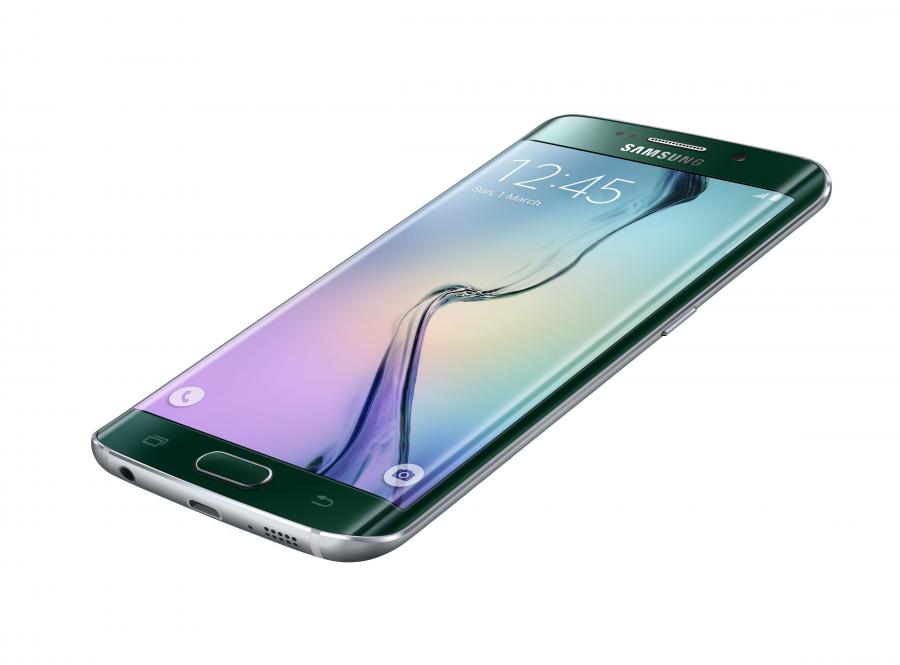  & lt; b & gt; Samsung S6 Edge. & lt; / b & gt; S6 and S6 Edge Samsung unveiled at the fair MWC in Barcelona. It turned out that both models have met with a warm reception among fans of gadgets. 