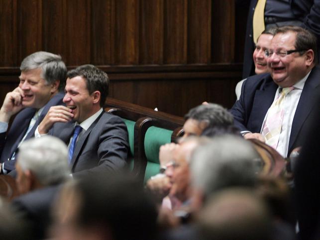 Z czego śmieją się polscy posłowie?