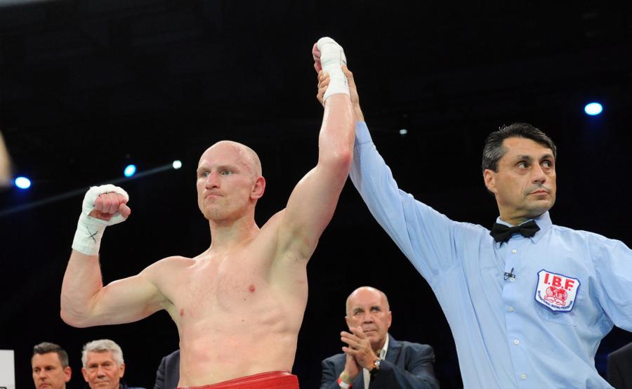"Diablo" Włodarczyk wygrał przez nokaut. Polak zdobył pas IBF Intercontinental