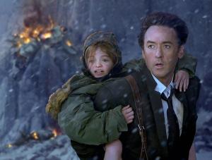 John Cusack i Morgan Lily w filmie "2012"