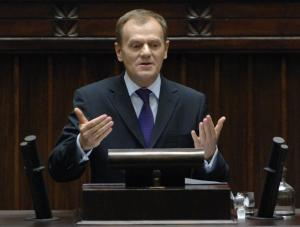 Tusk kłóci się z Kaczyńskim o pieniądze